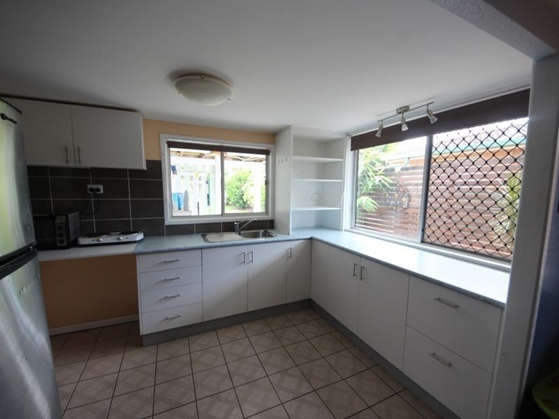 8 Johnson Street, Kallangur QLD 4503