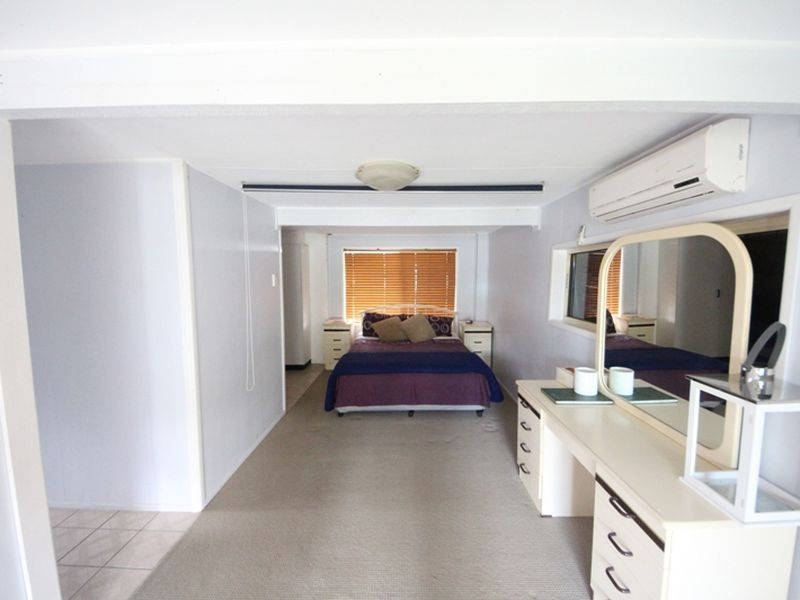 8 Johnson Street, Kallangur QLD 4503