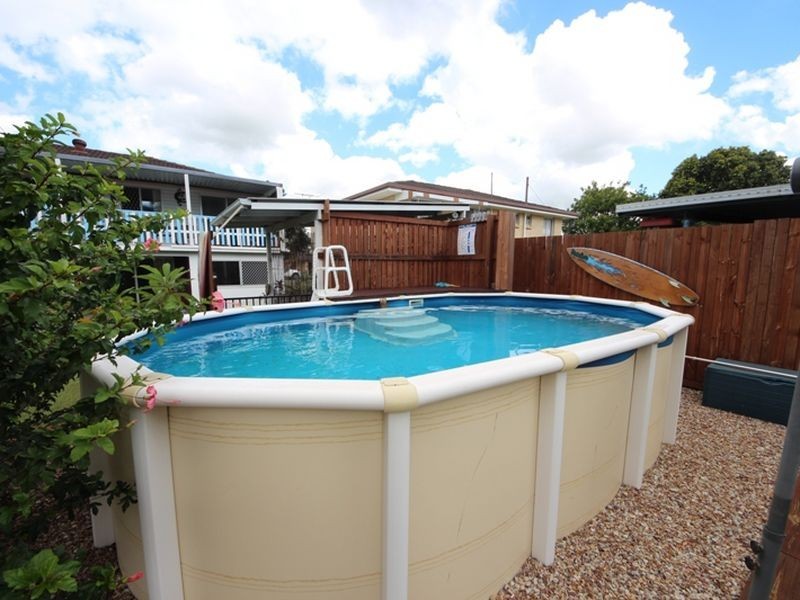 8 Johnson Street, Kallangur QLD 4503