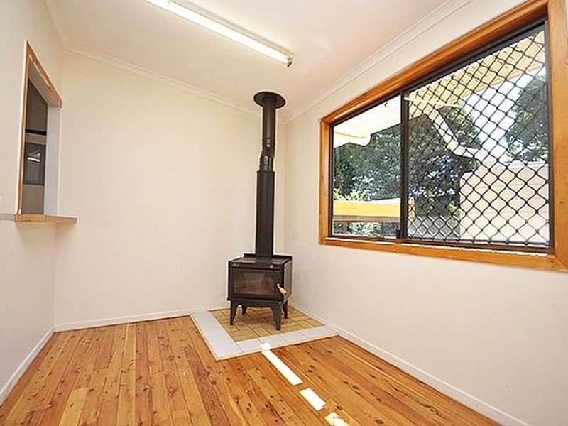 21 Boardman Street, Kallangur QLD 4503