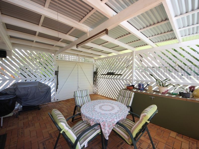 18 Lavercombe Drive, Kallangur QLD 4503