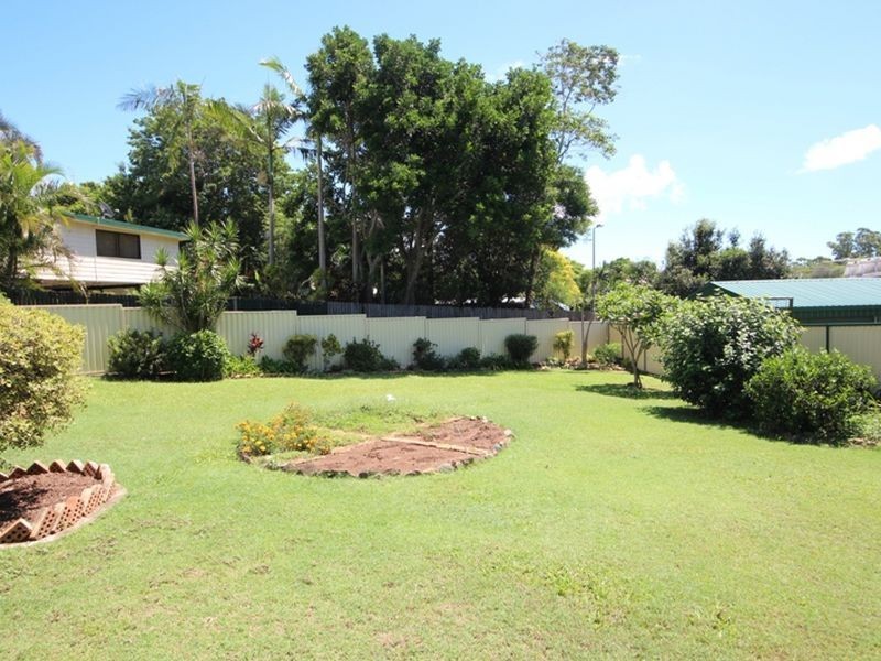 18 Lavercombe Drive, Kallangur QLD 4503