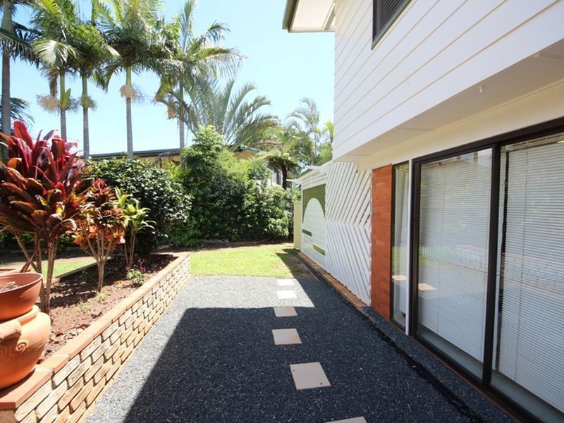 18 Lavercombe Drive, Kallangur QLD 4503