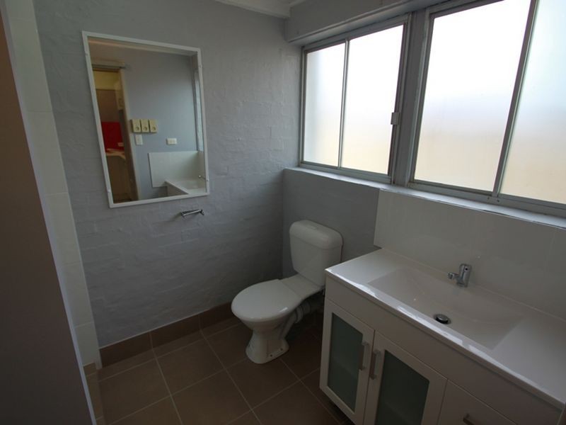 16 Baines Street, Kallangur QLD 4503