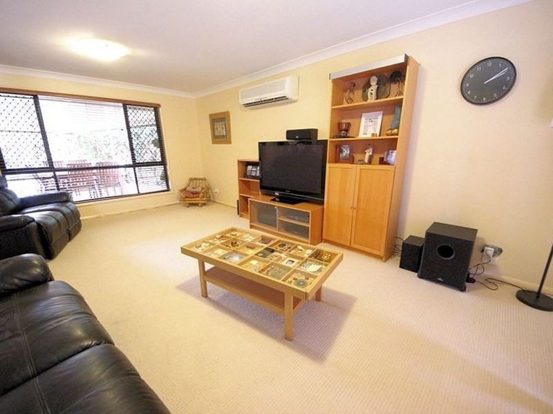 12 Raffindale Avenue, Dakabin QLD 4503