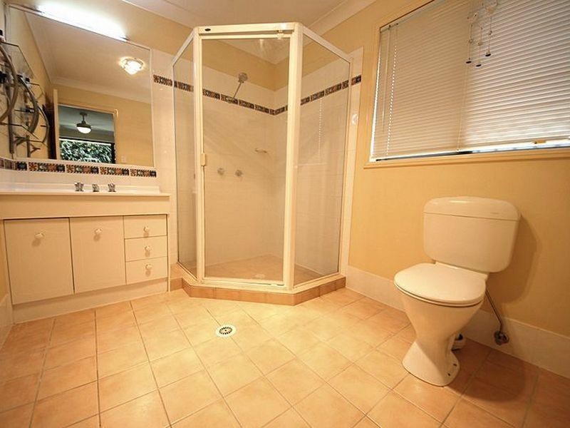 12 Raffindale Avenue, Dakabin QLD 4503