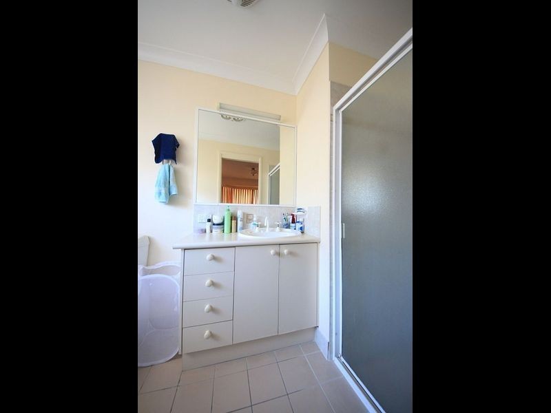 4 Greene Street, Rothwell QLD 4022