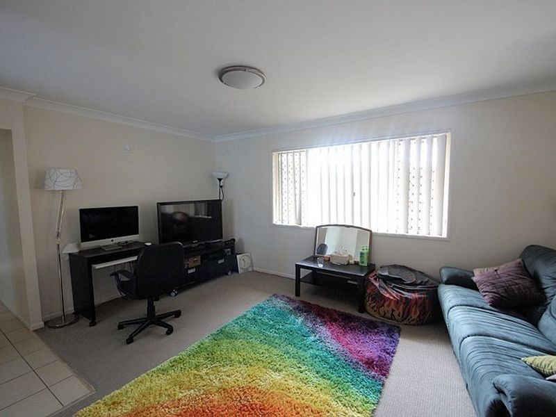 2 Blazey Street, Kallangur QLD 4503