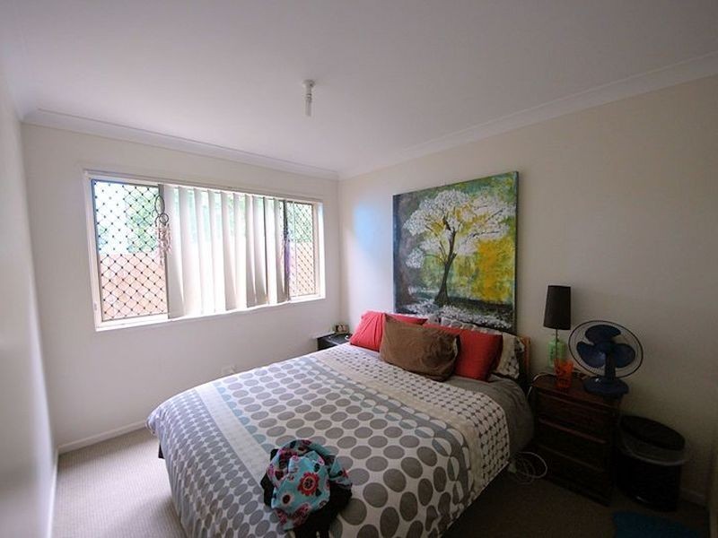 2 Blazey Street, Kallangur QLD 4503