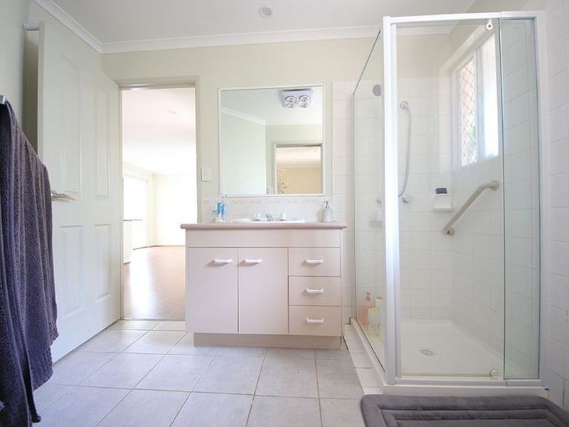 7 Lyrebird Way, Kallangur QLD 4503