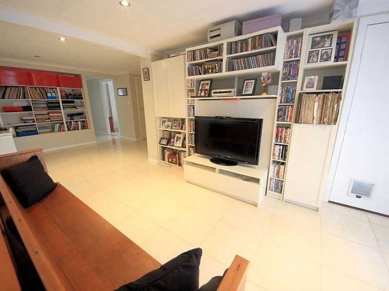 11 Wattle Street, Kallangur QLD 4503