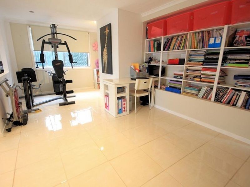 11 Wattle Street, Kallangur QLD 4503