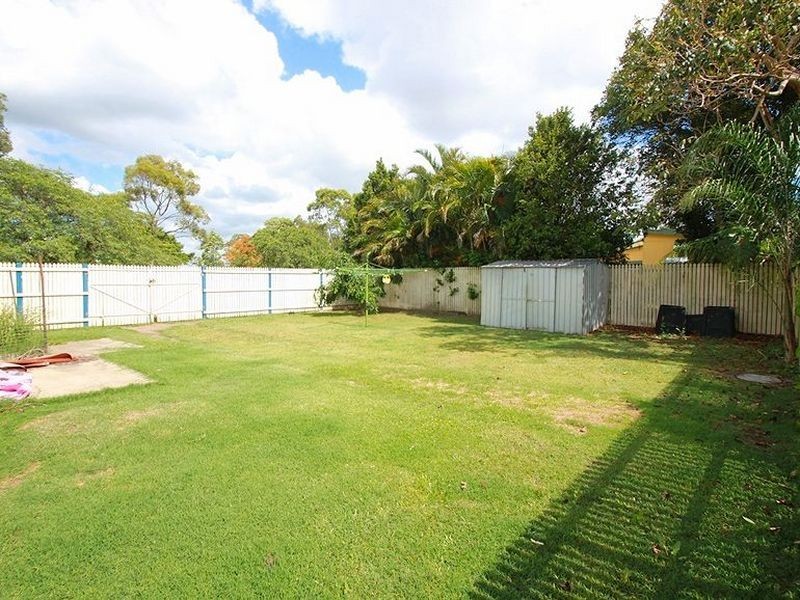 7 Brewer Street, Kallangur QLD 4503