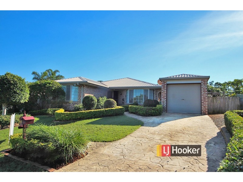 17 Pandanus Court, Kallangur QLD 4503