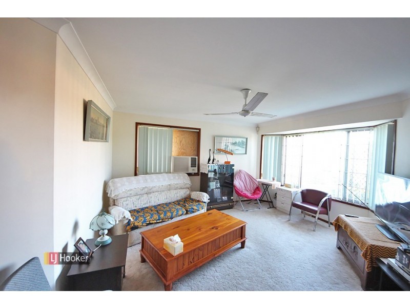 17 Pandanus Court, Kallangur QLD 4503