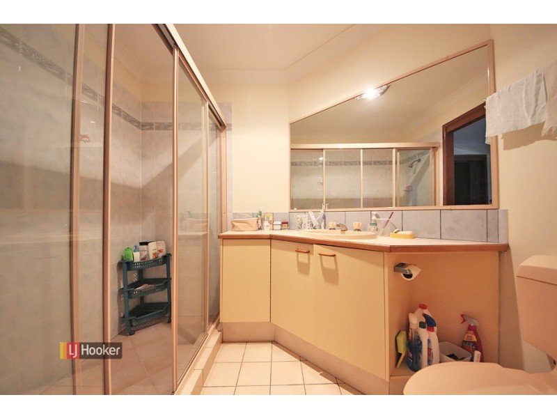 17 Pandanus Court, Kallangur QLD 4503