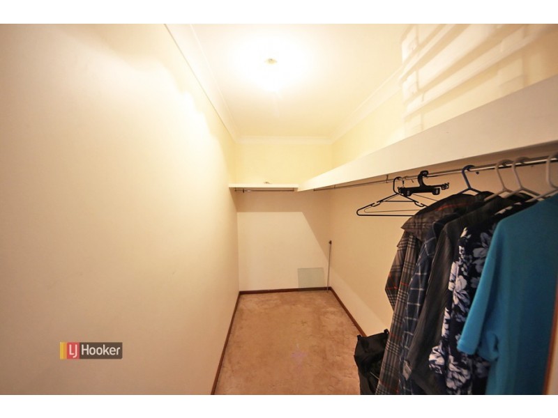 17 Pandanus Court, Kallangur QLD 4503