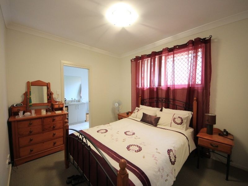 5 Dibbler Court, North Lakes QLD 4509