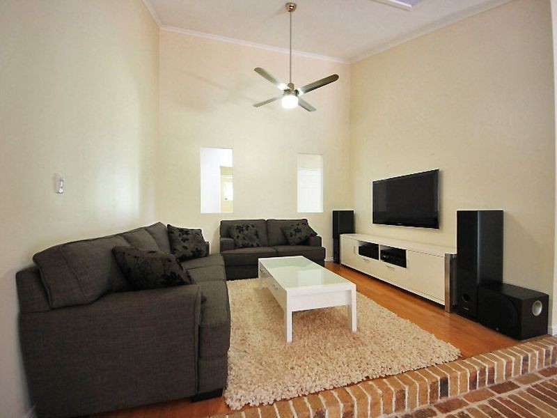 49 Cashmere Lane, Cashmere QLD 4500