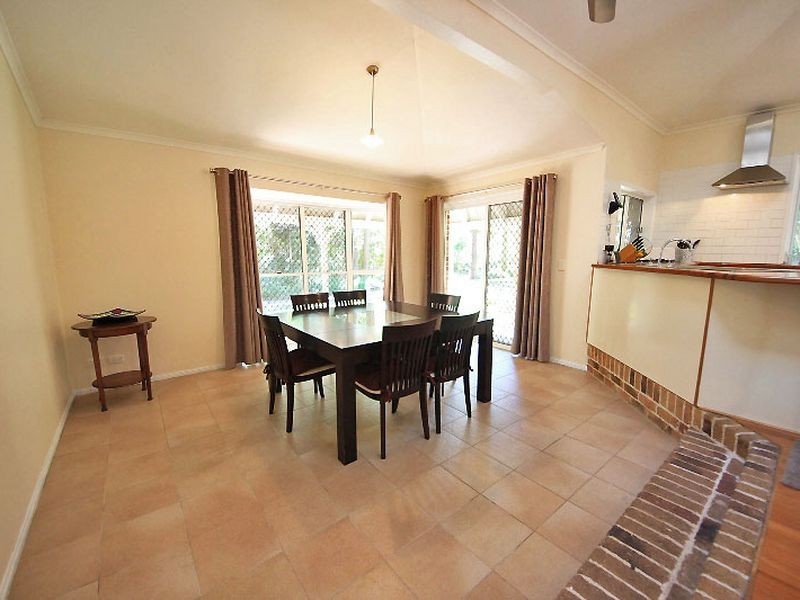 49 Cashmere Lane, Cashmere QLD 4500