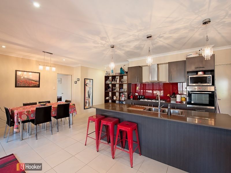 7 Bowerbird Crescent, Dakabin QLD 4503