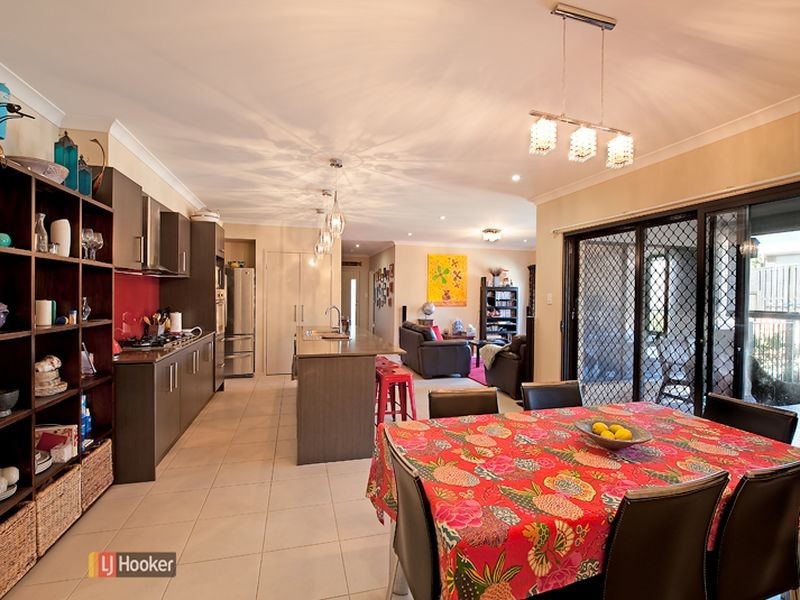 7 Bowerbird Crescent, Dakabin QLD 4503