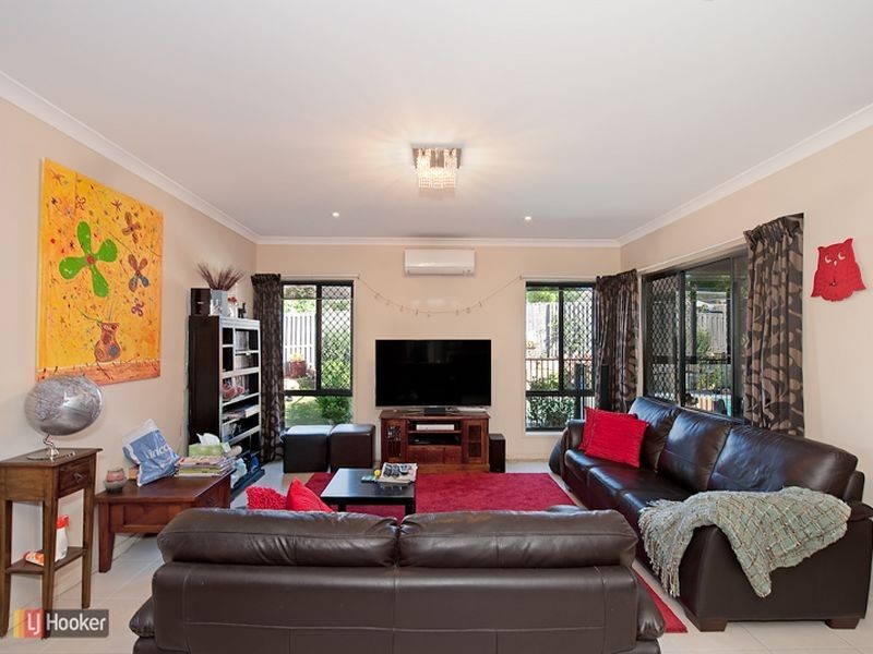 7 Bowerbird Crescent, Dakabin QLD 4503