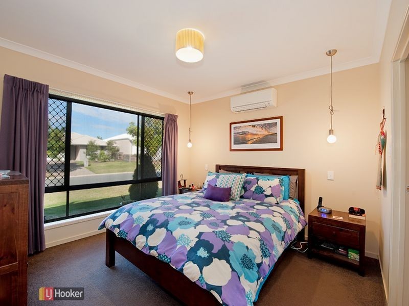 7 Bowerbird Crescent, Dakabin QLD 4503