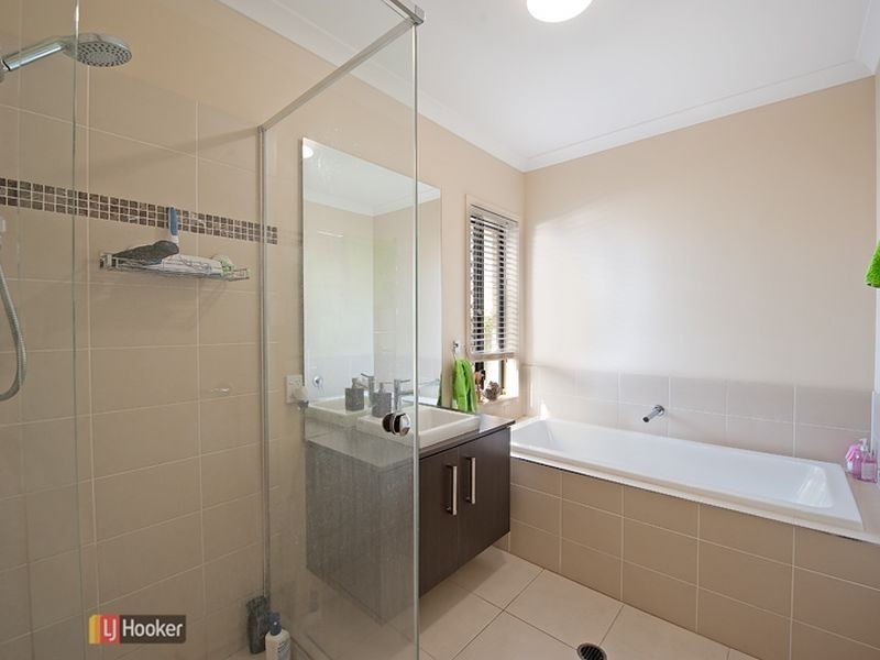 7 Bowerbird Crescent, Dakabin QLD 4503