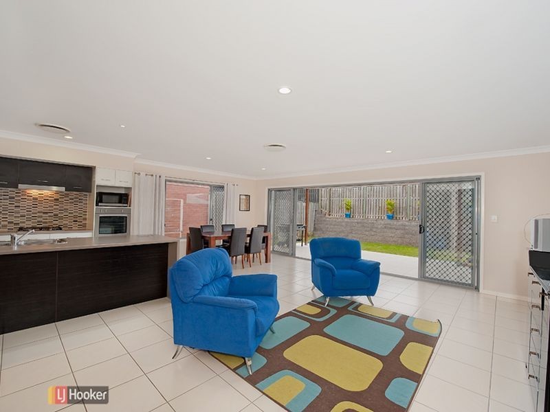 9 Beerwah Parade, Kallangur QLD 4503