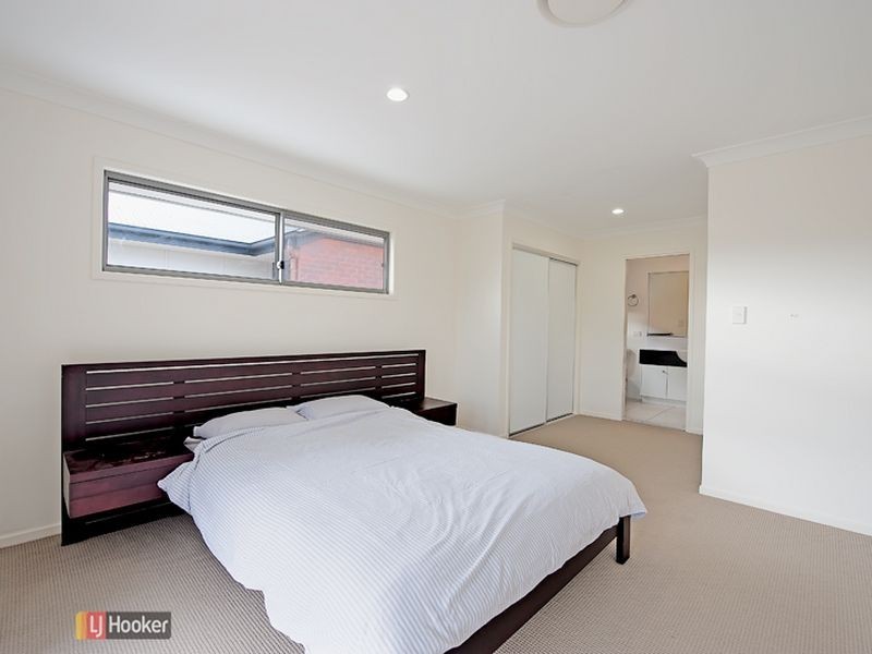 9 Beerwah Parade, Kallangur QLD 4503