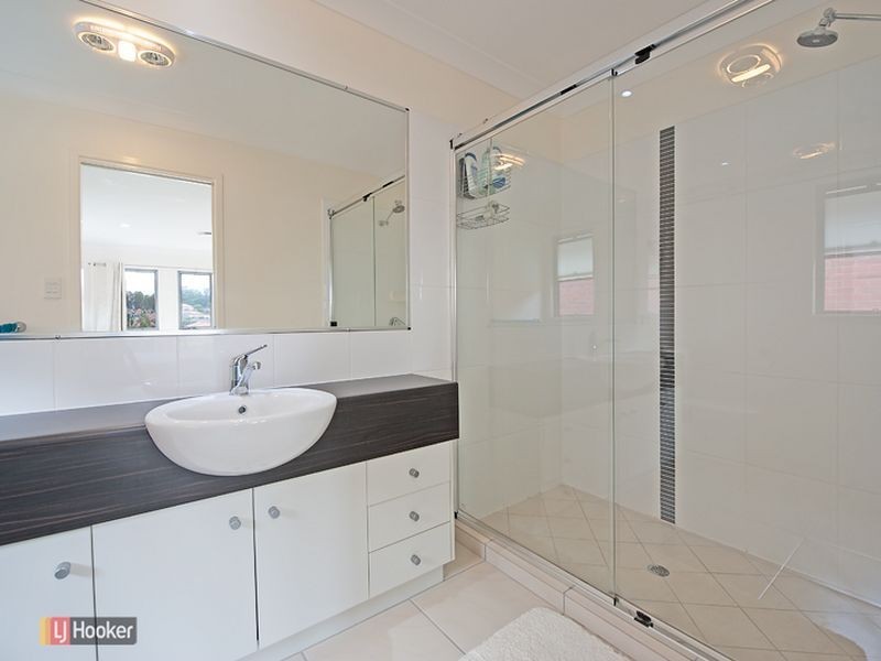 9 Beerwah Parade, Kallangur QLD 4503