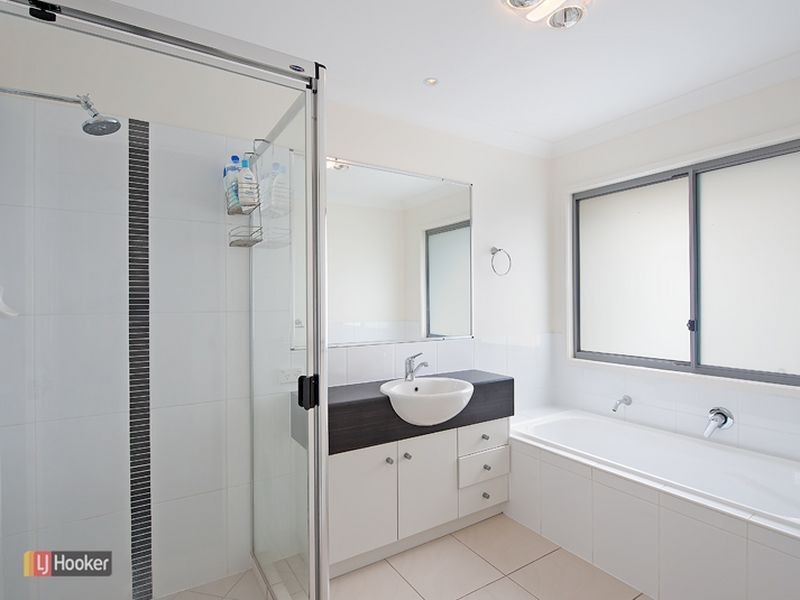 9 Beerwah Parade, Kallangur QLD 4503