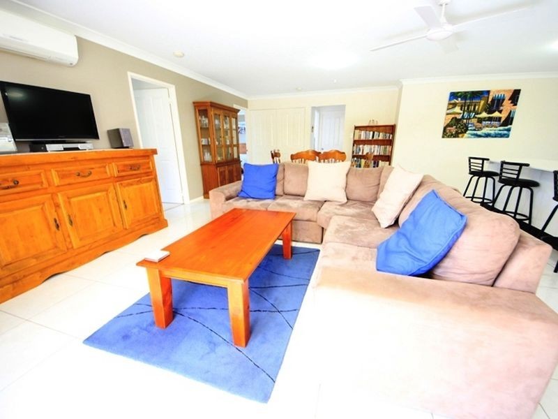 24 Vibrant Court, Dakabin QLD 4503