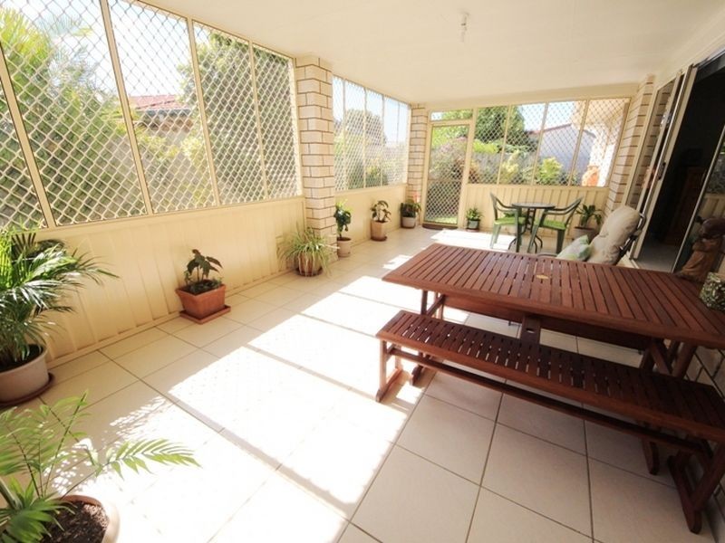 24 Vibrant Court, Dakabin QLD 4503