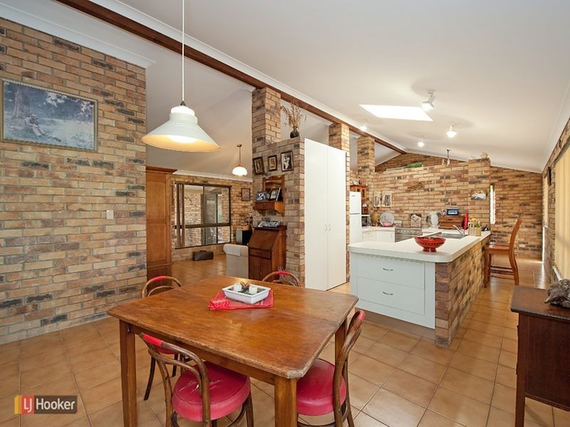 75 Whiteside Road, Whiteside QLD 4503