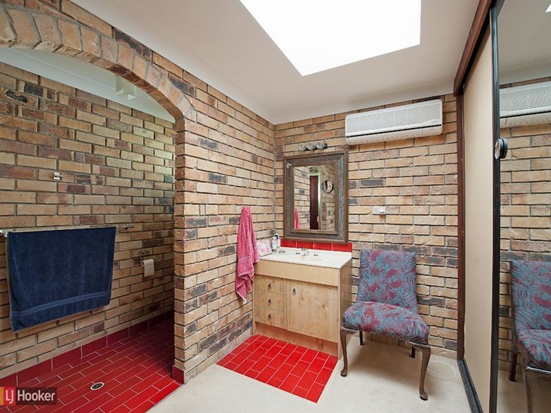 75 Whiteside Road, Whiteside QLD 4503