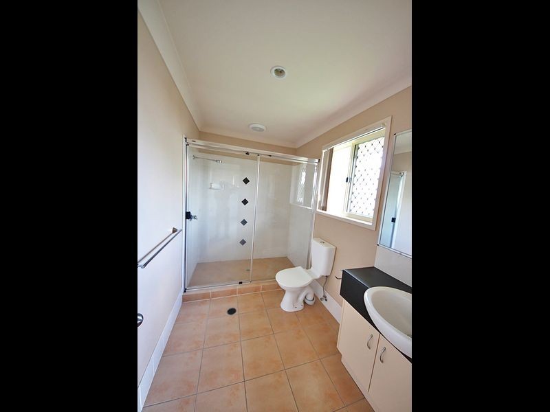 2 Ulysses Street, Kallangur QLD 4503