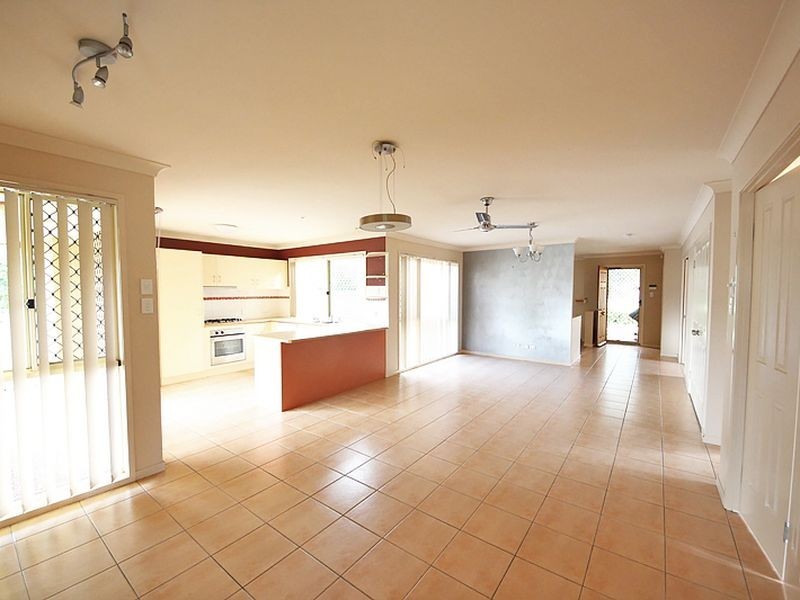 2 Ulysses Street, Kallangur QLD 4503