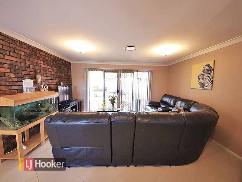 19 Pandanus Court, Kallangur QLD 4503