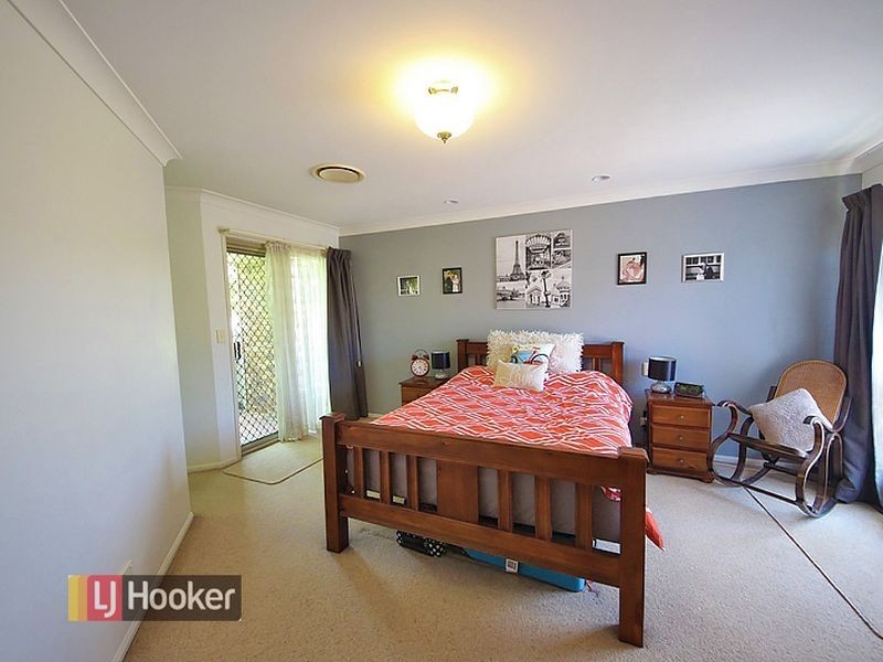 19 Pandanus Court, Kallangur QLD 4503