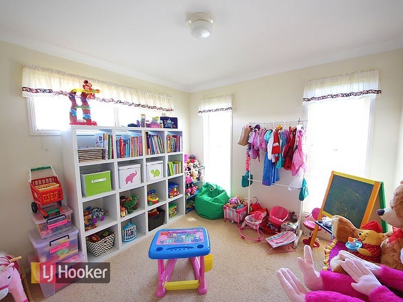 19 Pandanus Court, Kallangur QLD 4503