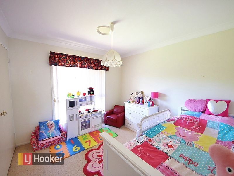 19 Pandanus Court, Kallangur QLD 4503