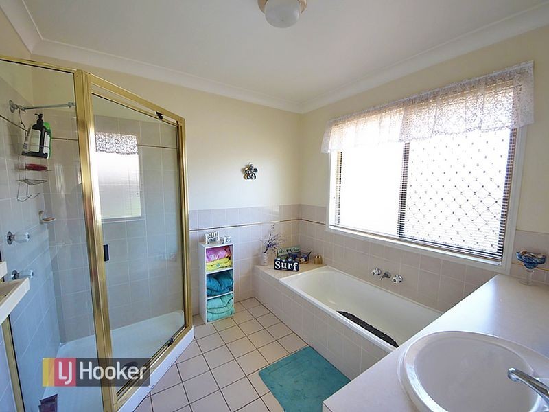 19 Pandanus Court, Kallangur QLD 4503