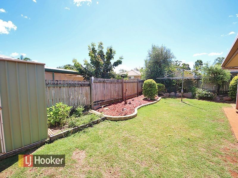 19 Pandanus Court, Kallangur QLD 4503