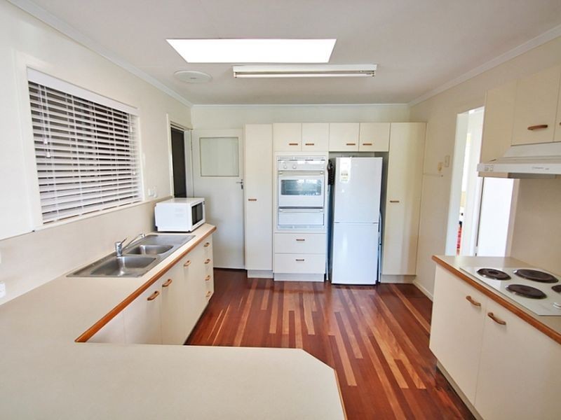 25 Boardman Street, Kallangur QLD 4503