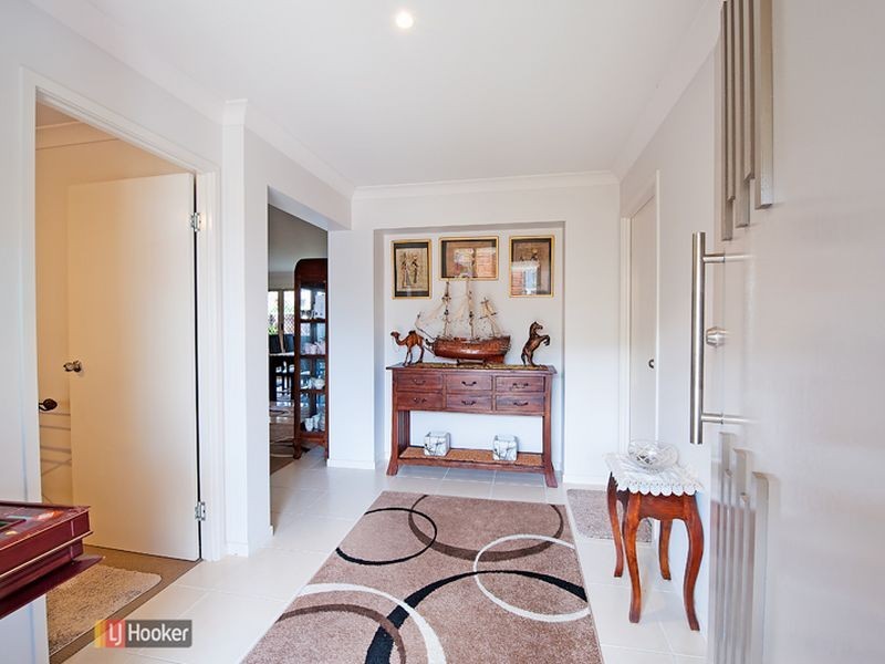 2 Lilly Crescent, Kallangur QLD 4503