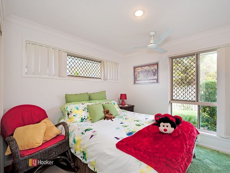 2 Lilly Crescent, Kallangur QLD 4503