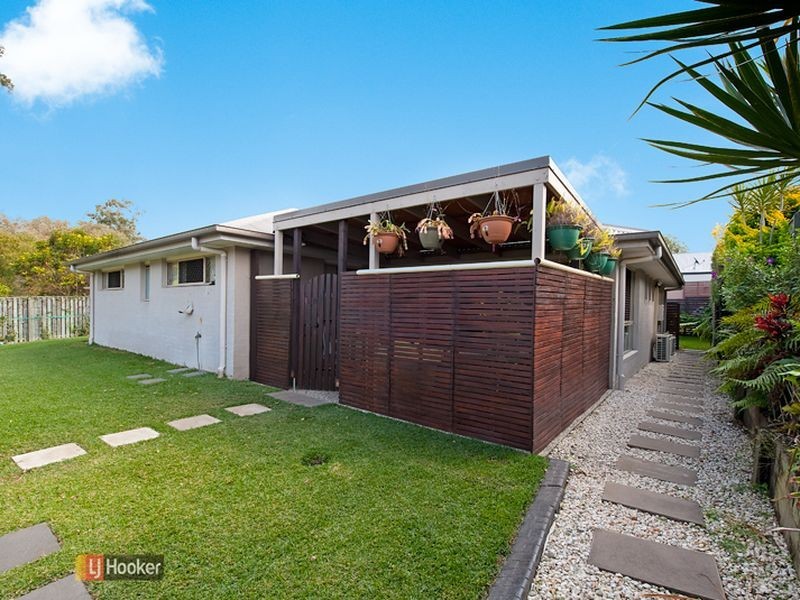 2 Lilly Crescent, Kallangur QLD 4503