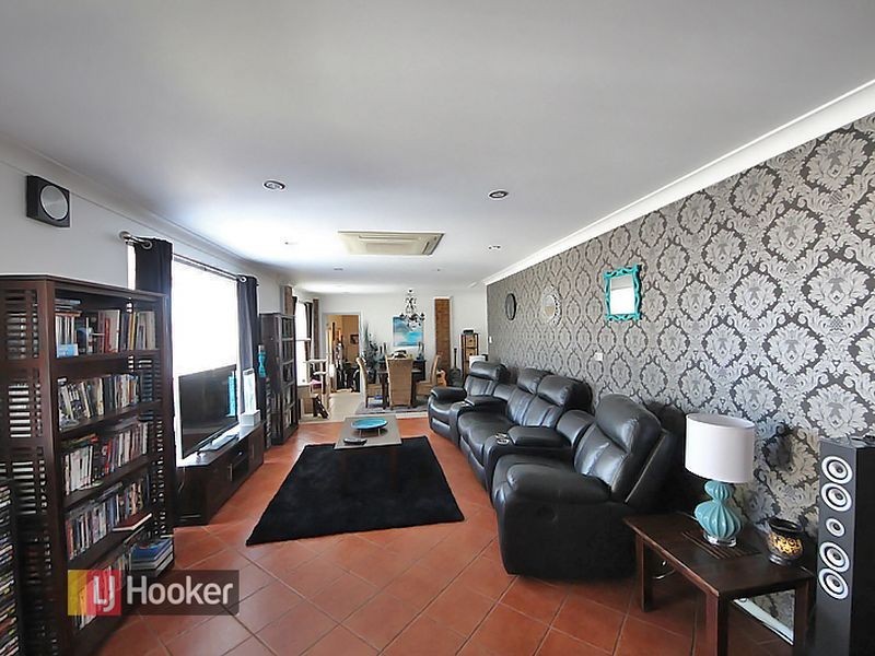 7 Camberwell Drive, Kallangur QLD 4503